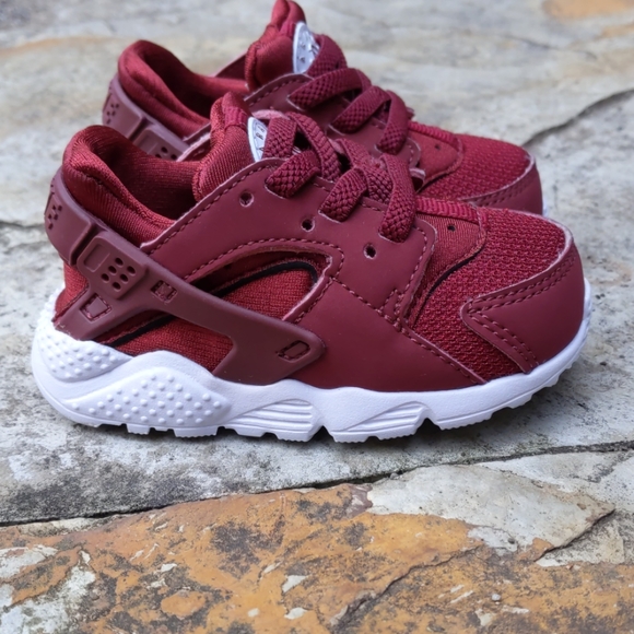 nike huarache red